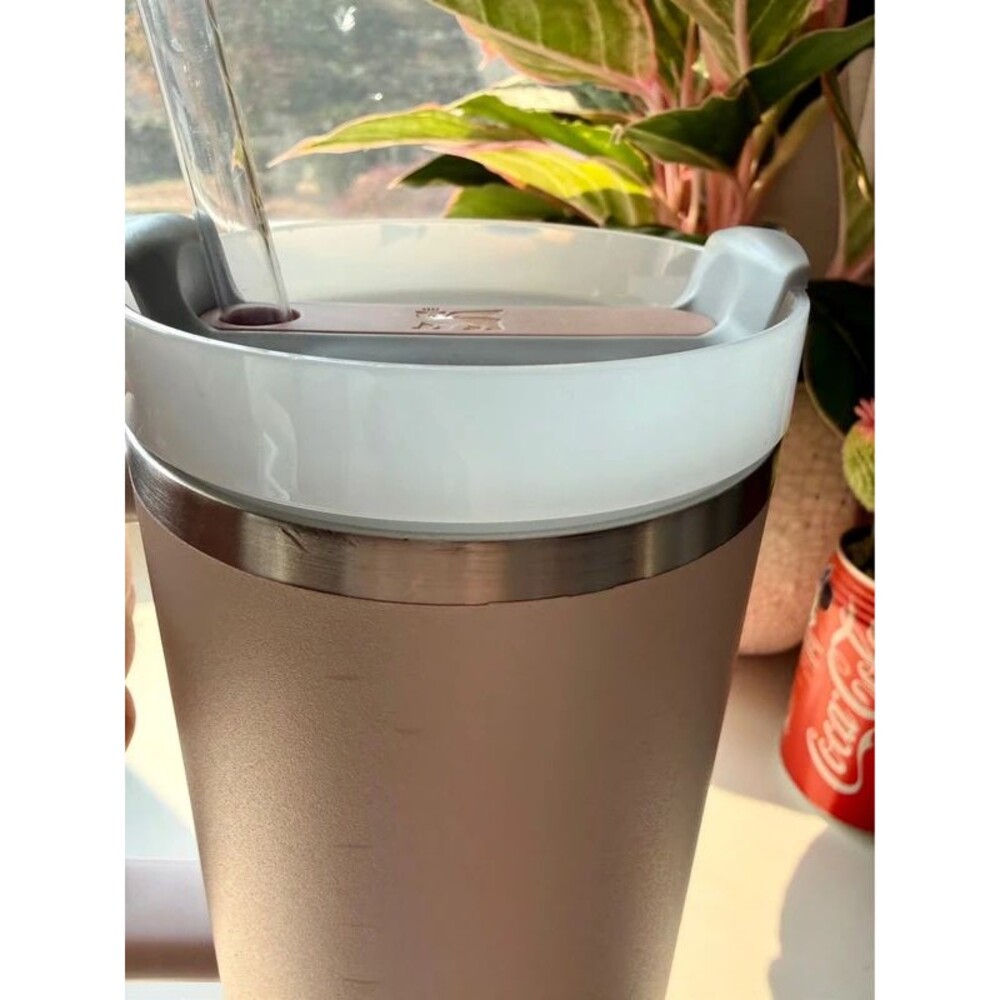 Stanley quencher 40oz rose quartz - Picture 8 of 10